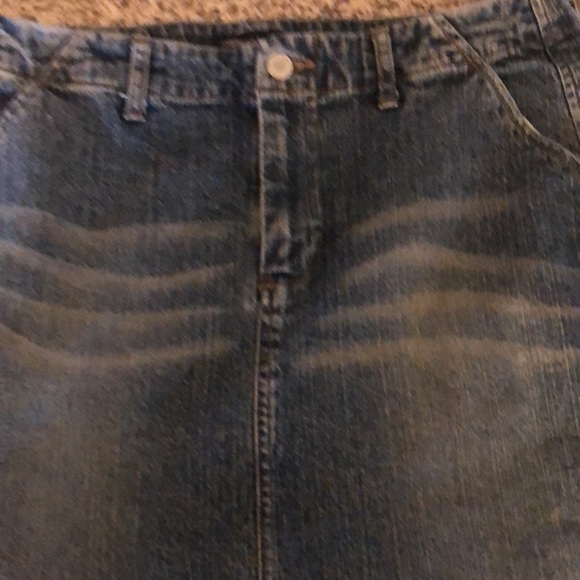 American Eagle Women’s distressed denim skirt size 6 - Picture 7 of 7